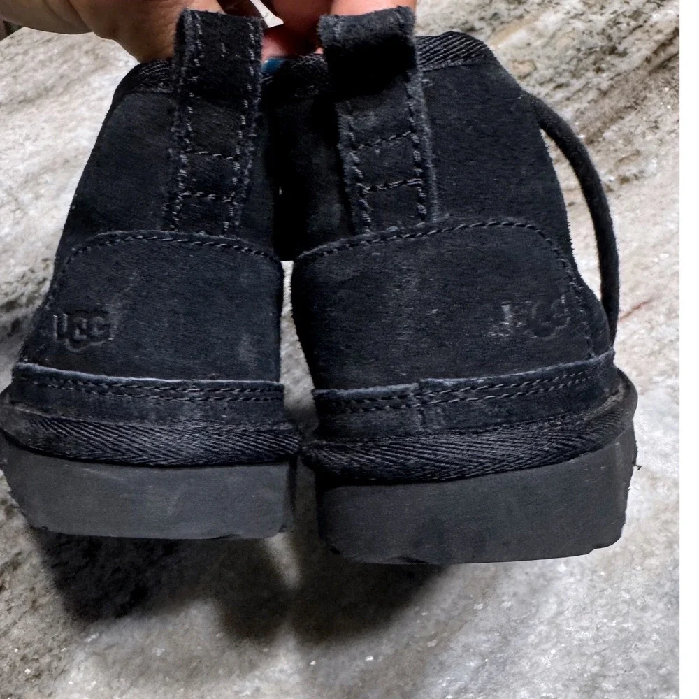 UGG Neumel II Boots Toddler Size 6 Suede Sheepskin Black 1017320T
